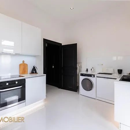 Le Premium - Parking Center Apartment