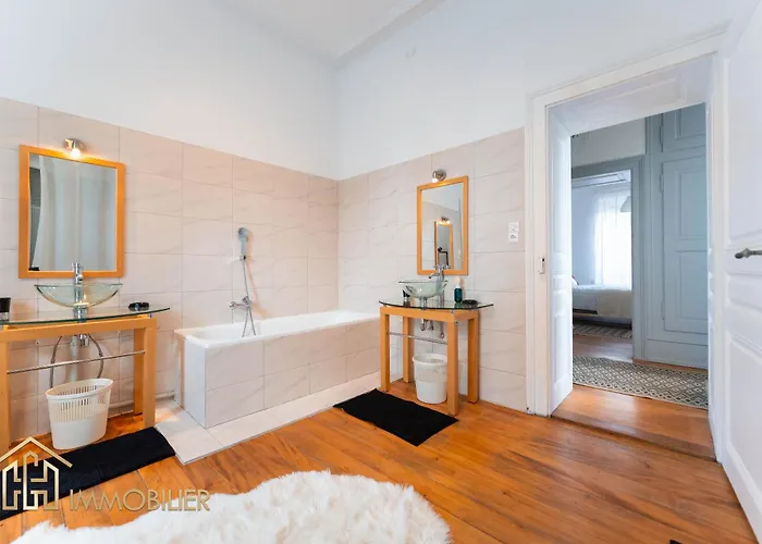 Le Premium - Parking Center *