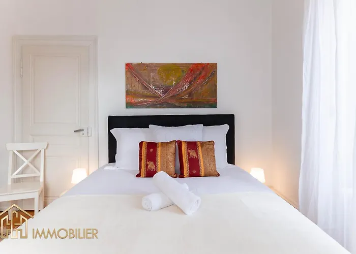 Le Premium - Parking Center *