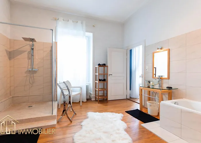 Le Premium - Parking Center *